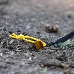 Six Moon Designs 6 Piece Stake Set -Randonnée Et Camping sardines alu six moon design 6 piece stake set 03