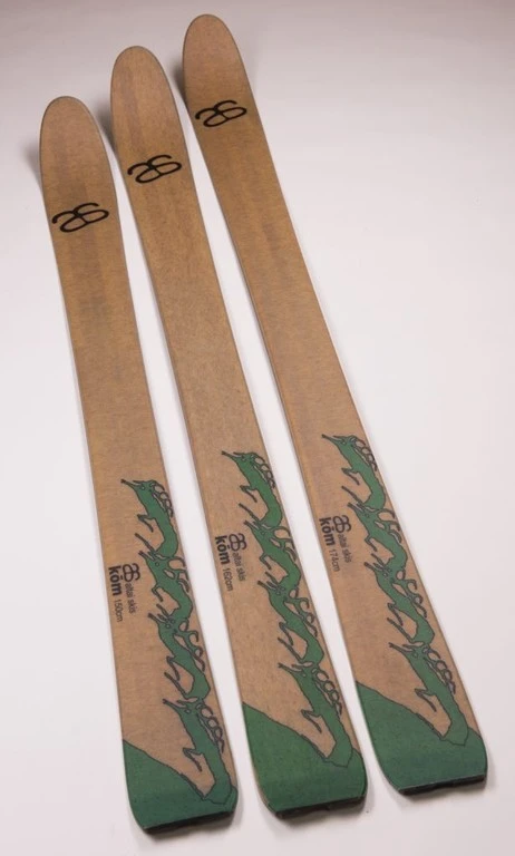 Skis Altai Kom 3 Skis Altai Kom