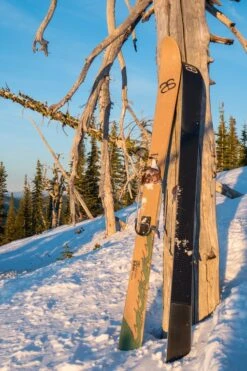 Skis Altai Kom 23 Skis Altai Kom -Randonnée Et Camping skis altai kom 11